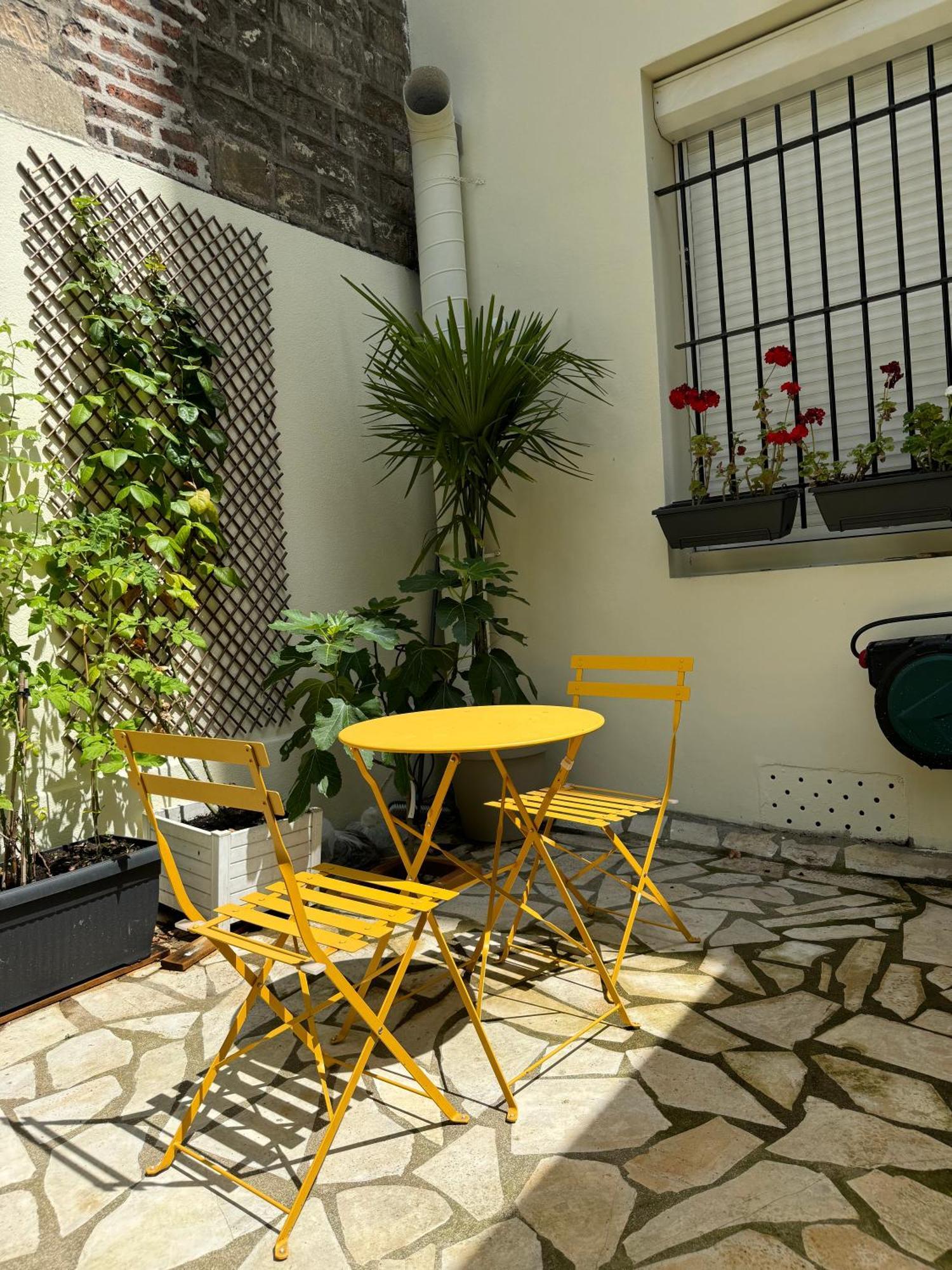 Hipotel Lilas Gambetta Париж Екстериор снимка